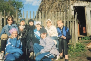 Юные краеведы в гостях у одной из старейших жительниц деревни Надеждино Марии Антоновны Беляевой